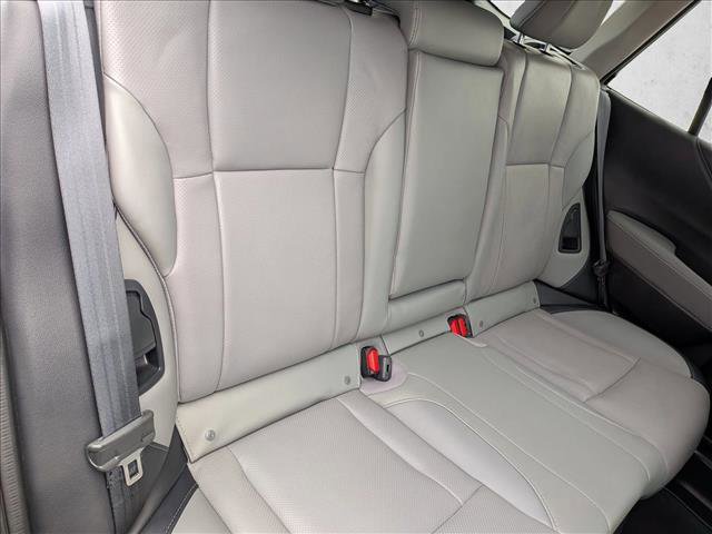 Used 2025 Subaru Outback Limited AWD/4WD image 18