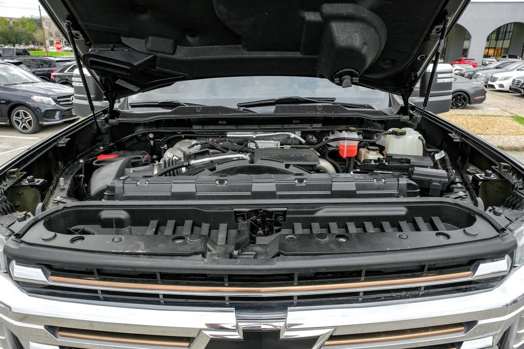 Used 2023 Chevrolet Silverado 3500 High Country w/ Z71 Off-Road Package AWD/4WD image 66