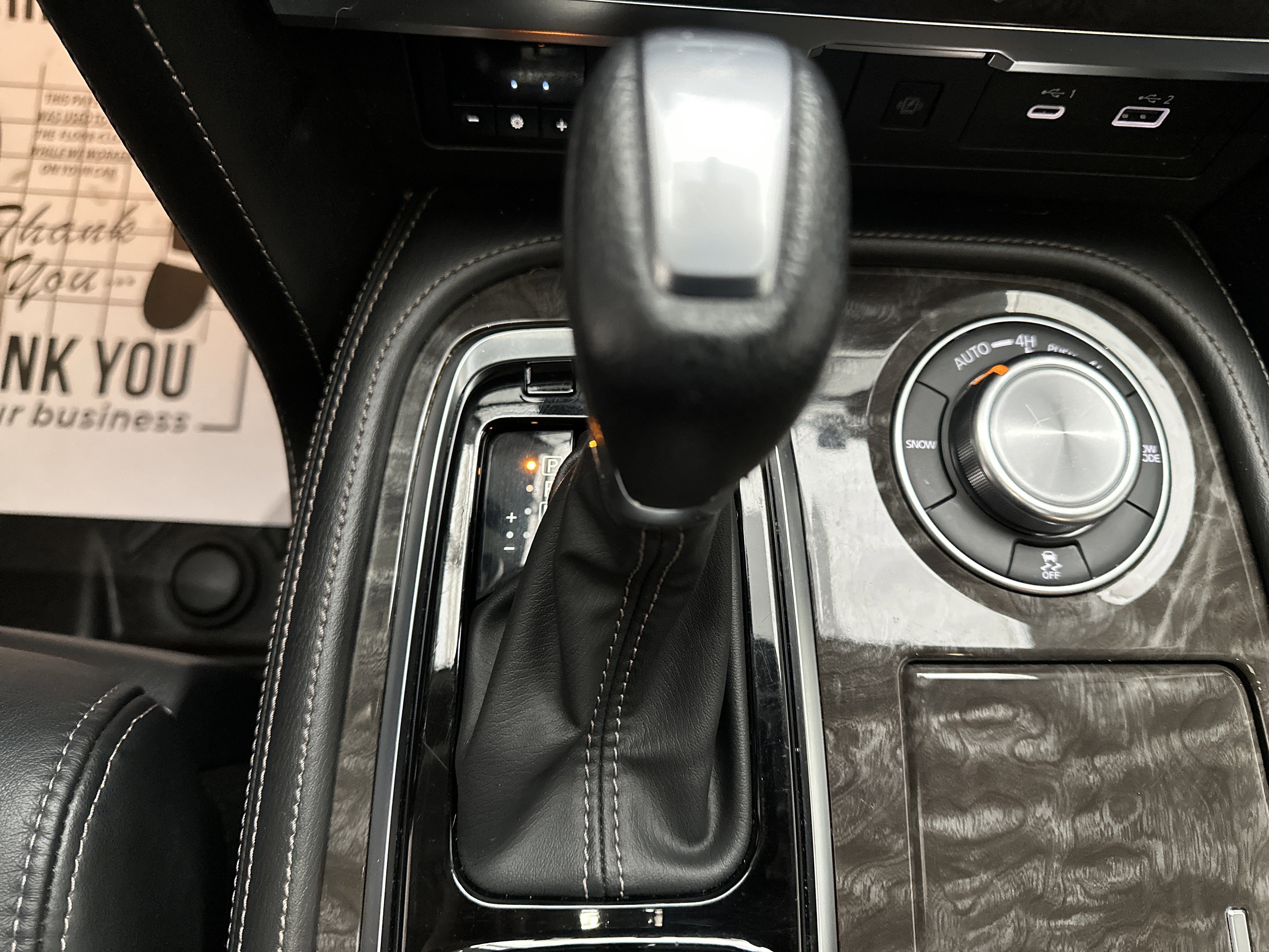 Used 2023 Nissan Armada Platinum image 46