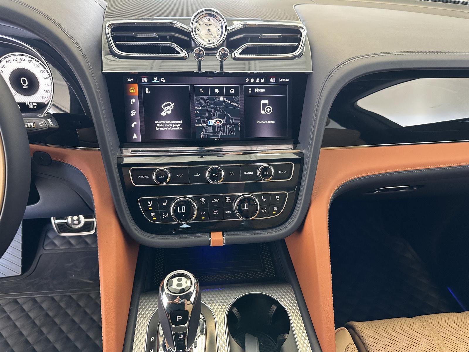 New 2026 Bentley Bentayga Extended Wheelbase AWD/4WD image 11