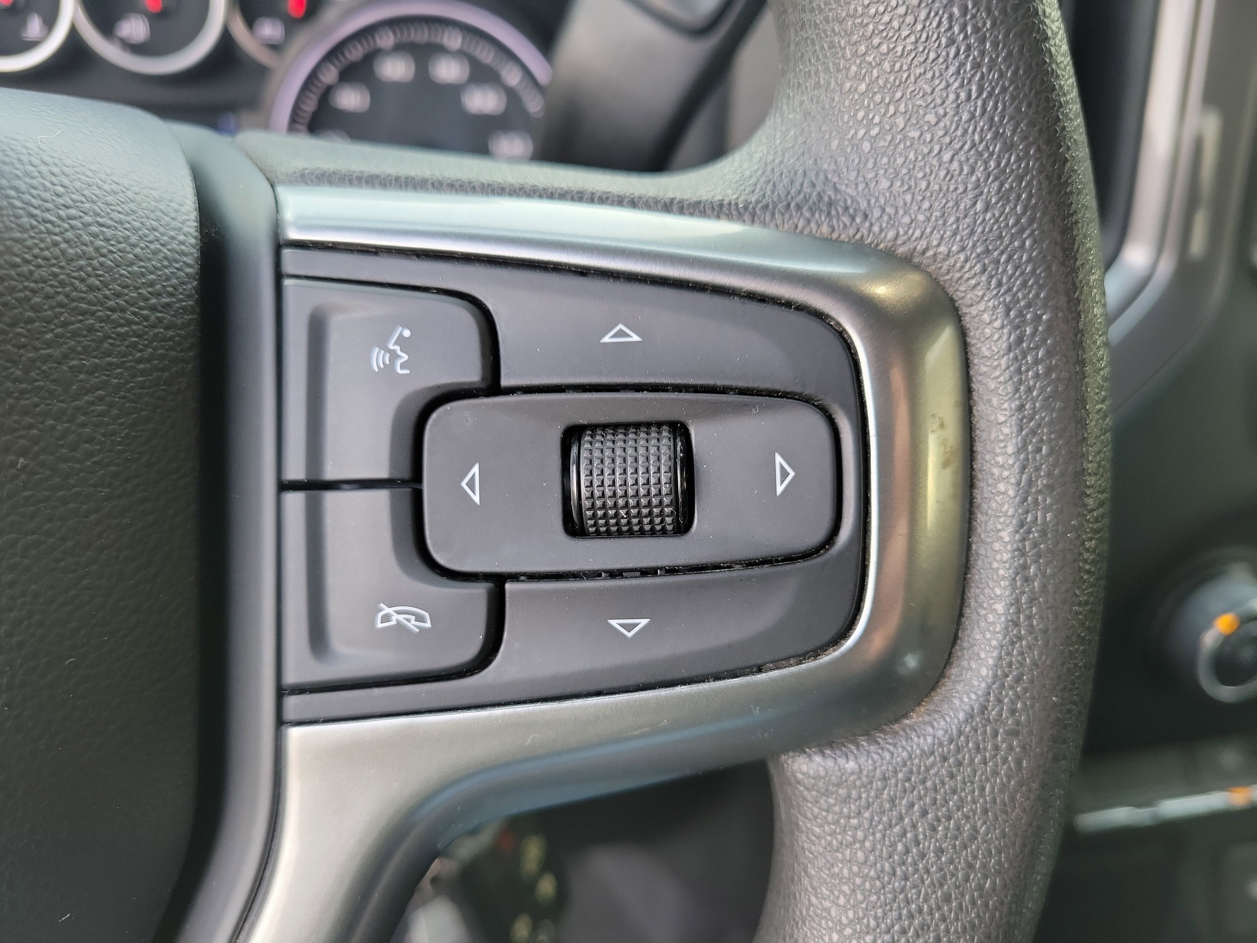 Used 2022 Chevrolet Silverado 1500 Custom w/ Safety Confidence Package image 15
