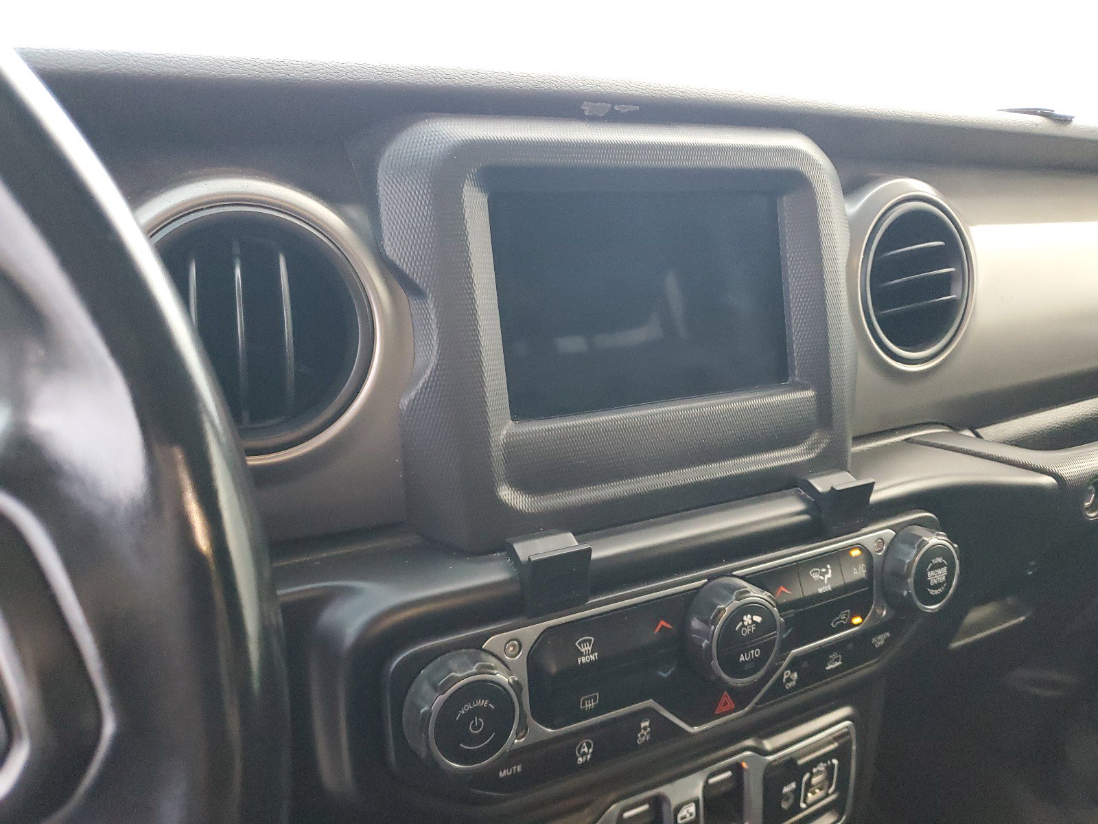 Certified 2020 Jeep Gladiator Sport w/ Quick Order Package 24S image 20