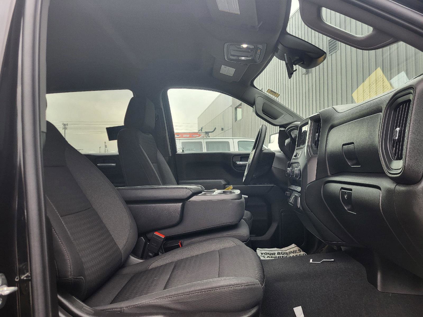 Used 2023 Chevrolet Silverado 1500 Custom image 12