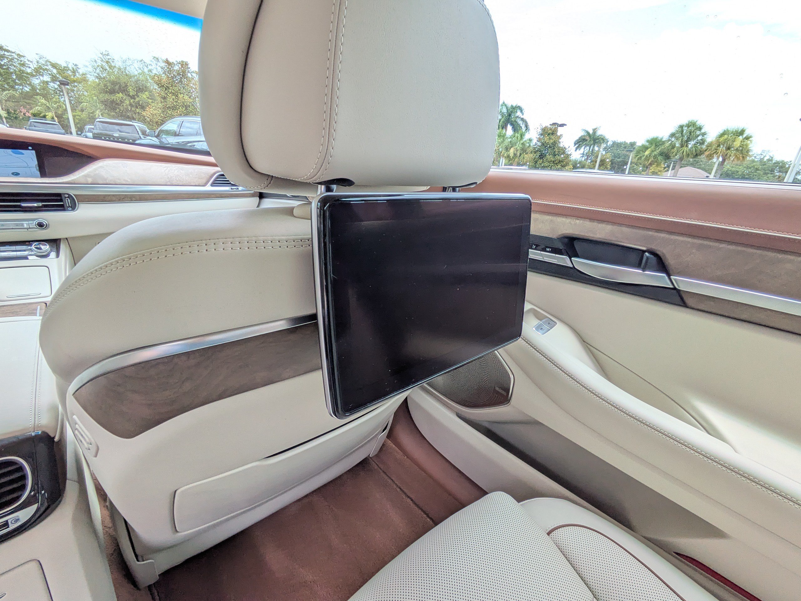 Used 2021 Genesis G90 5.0 Ultimate AWD/4WD image 19