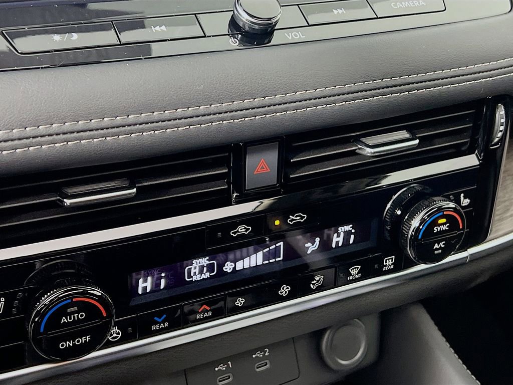 New 2026 Nissan Rogue Platinum image 14