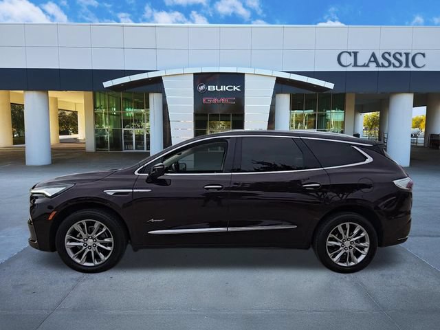 Used 2022 Buick Enclave Avenir w/ Avenir Technology Package FWD image 5