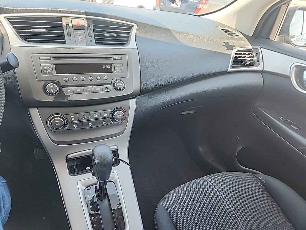 Used 2014 Nissan Sentra S image 13