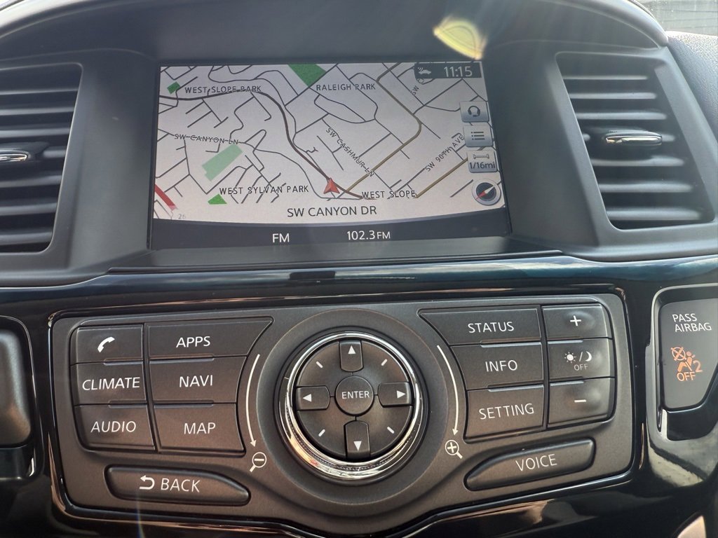 Used 2020 Nissan Pathfinder SV image 25