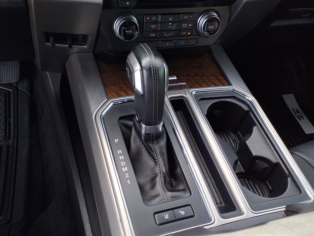 Used 2015 Ford F150 Platinum w/ Equipment Group 701A Luxury image 7