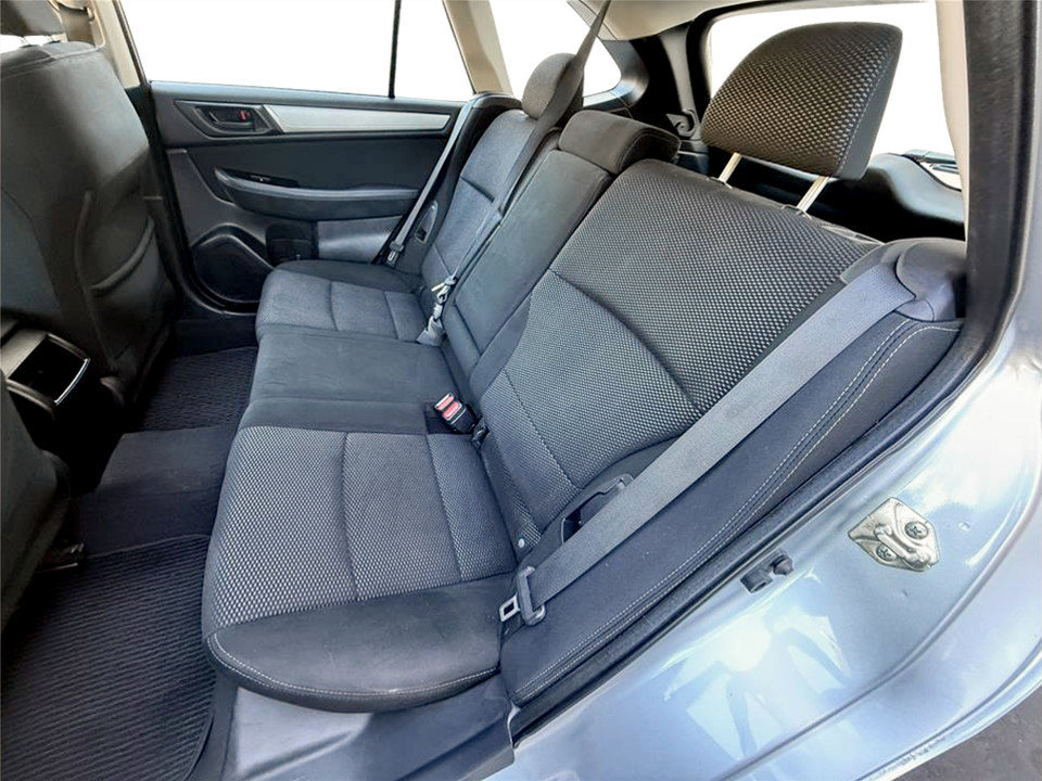 Used 2017 Subaru Outback 2.5i image 11