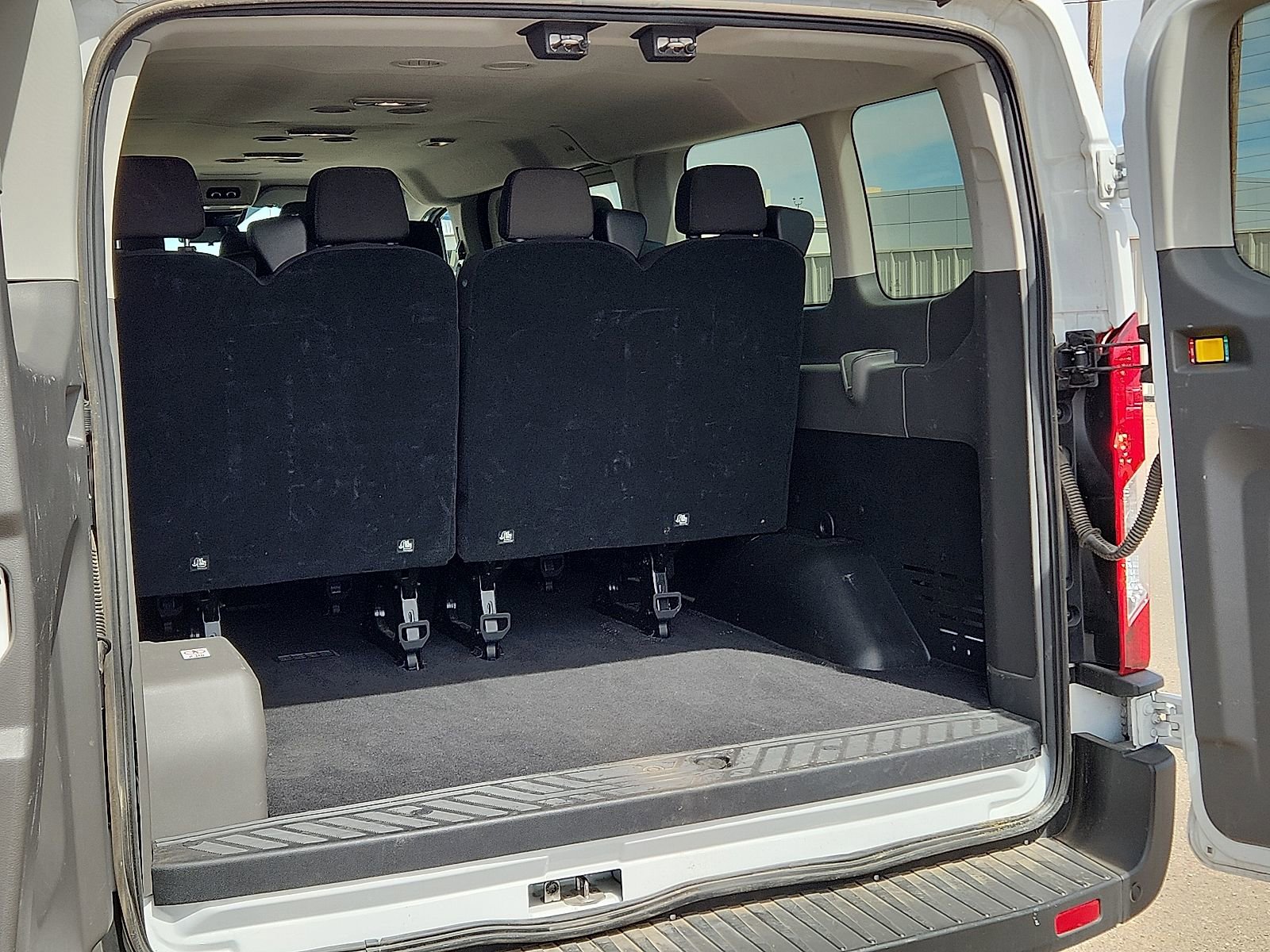 Used 2024 Ford Transit 350 XLT image 8