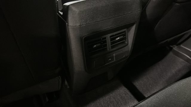 Used 2023 Chevrolet Colorado LT AWD/4WD image 25