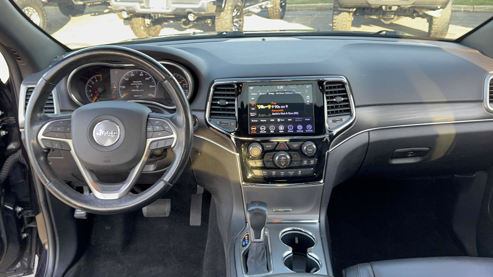 Used 2020 Jeep Grand Cherokee Limited AWD/4WD image 14