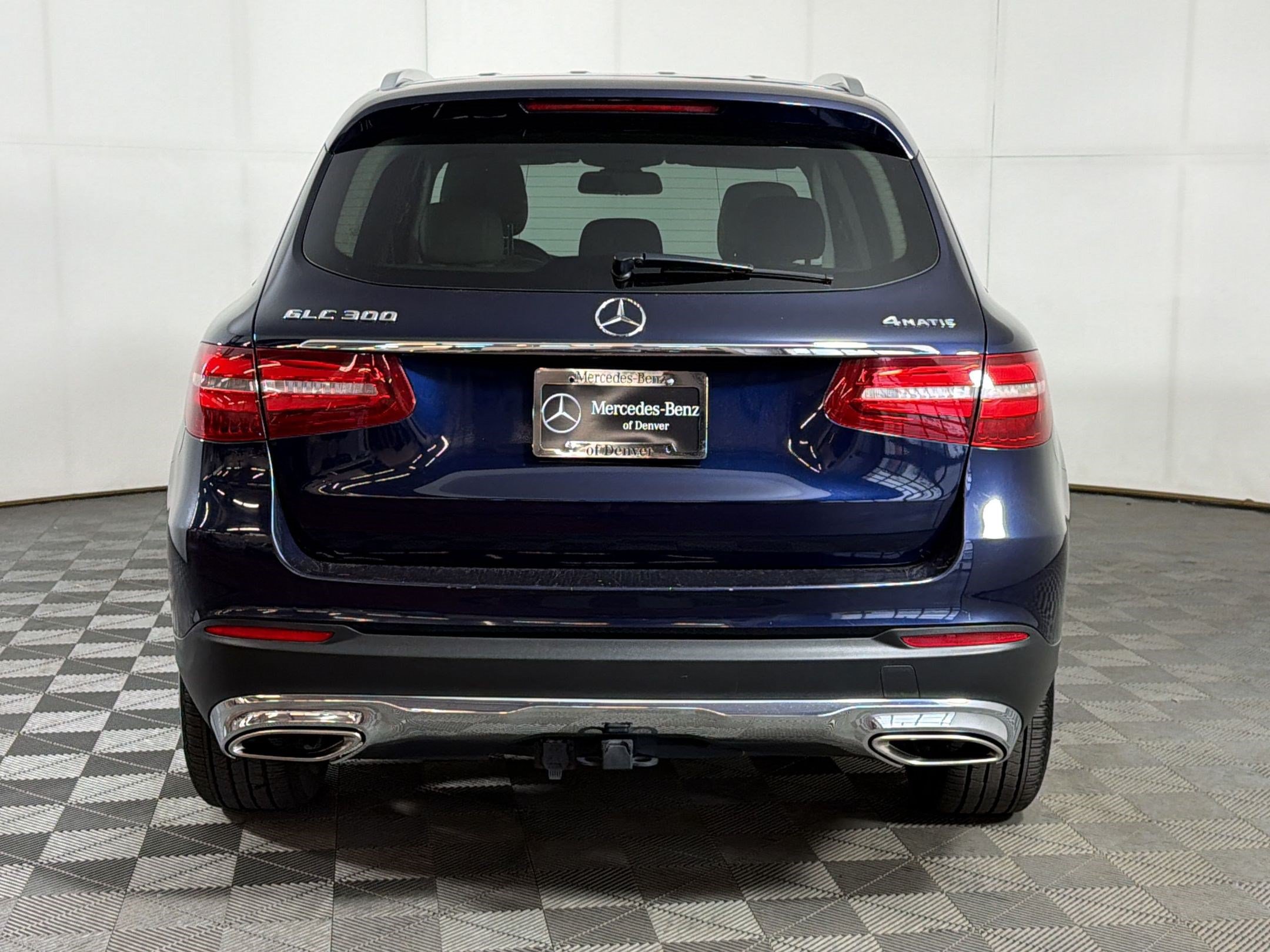 Used 2019 Mercedes-Benz GLC 300 4MATIC image 10