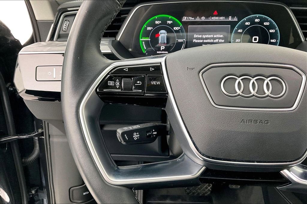 Used 2024 Audi Q8 e-tron Premium Plus w/ Premium Plus Package image 26