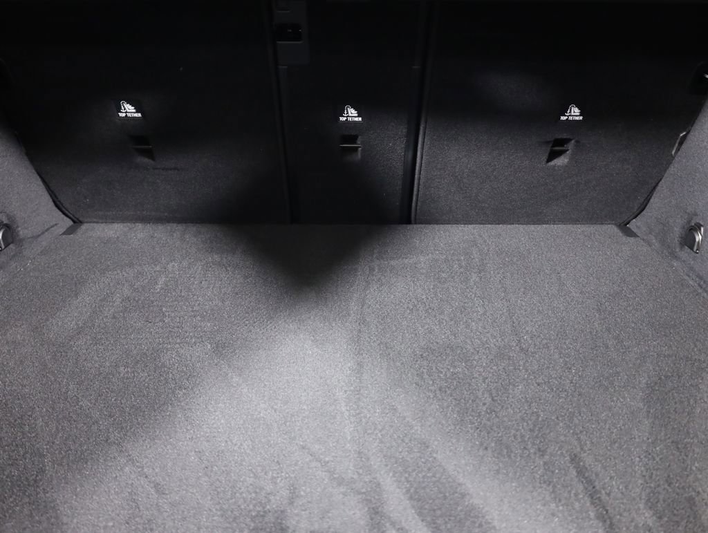 Used 2026 Mercedes-Benz GLC 300 4MATIC image 54