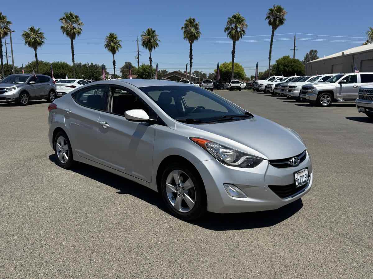 Used 2013 Hyundai Elantra GLS w/ Preferred Pkg FWD image 11