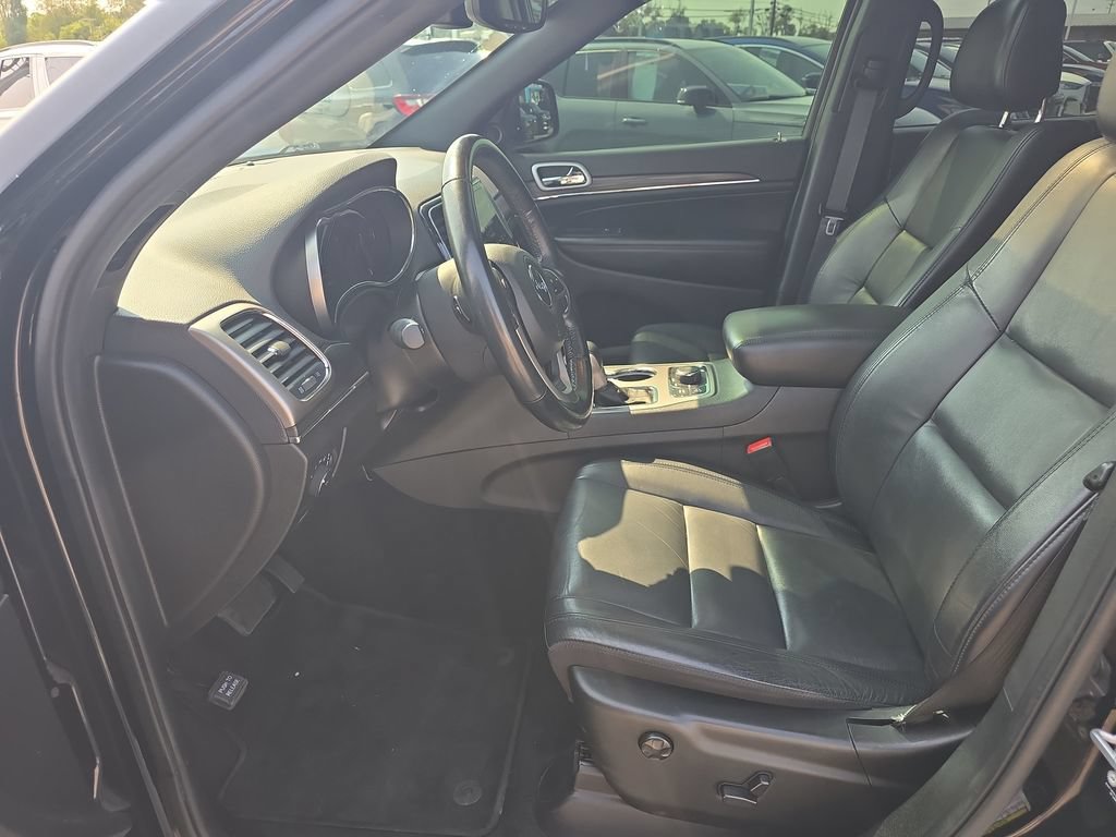 Used 2021 Jeep Grand Cherokee Limited AWD/4WD image 24