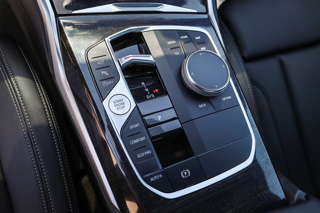 Used 2023 BMW 330i Sedan w/ Parking Assistance Package RWD image 20