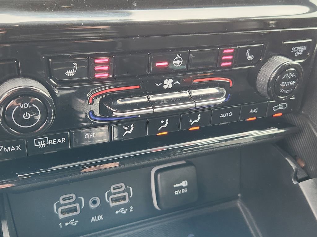 Certified 2024 Jeep Grand Cherokee Altitude image 20