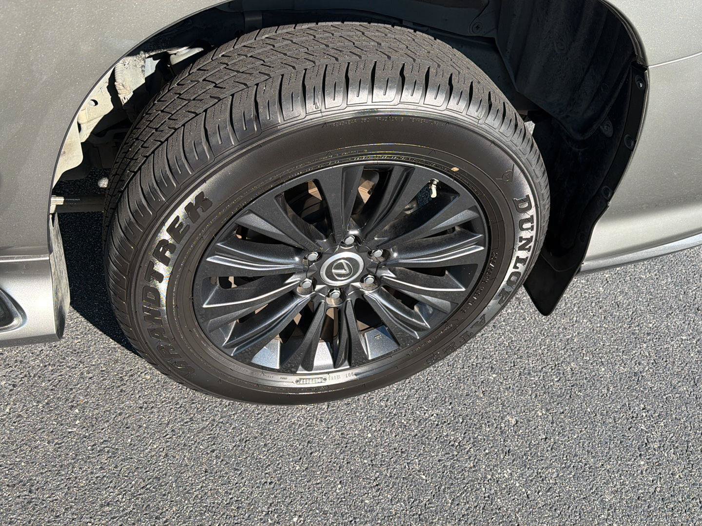 Certified 2023 Lexus GX 460 Luxury w/ Sport Design Package AWD/4WD image 39