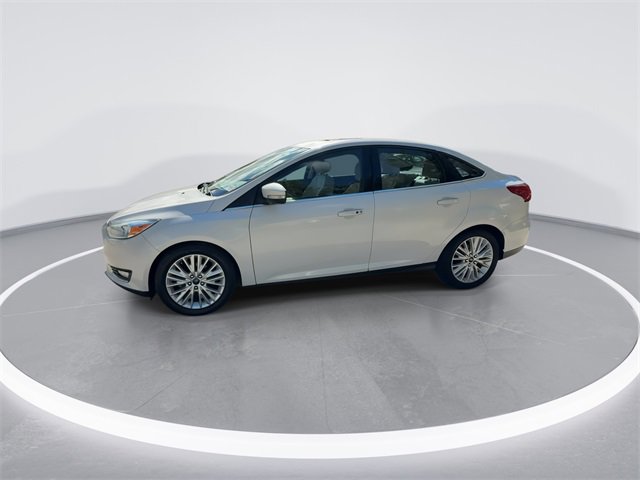 Used 2017 Ford Focus Titanium w/ Titanium Technology Package image 4