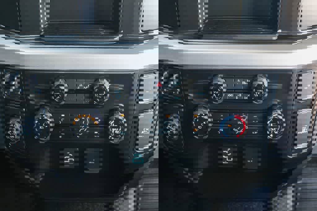 New 2026 Ford F350 XL w/ XL Chrome Package image 20