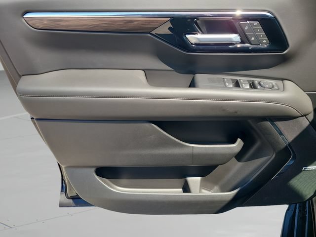 New 2026 Chevrolet Suburban LT w/ Comfort Package RWD image 20