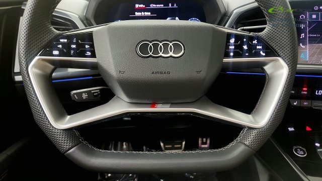 Used 2025 Audi Q4 e-tron Premium Plus w/ Premium Plus AWD/4WD image 63