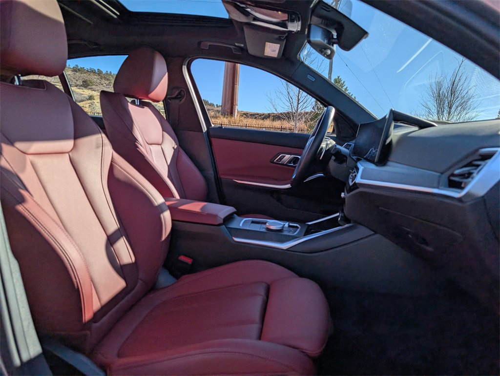 Used 2023 BMW 330i xDrive Sedan w/ Premium Package image 22