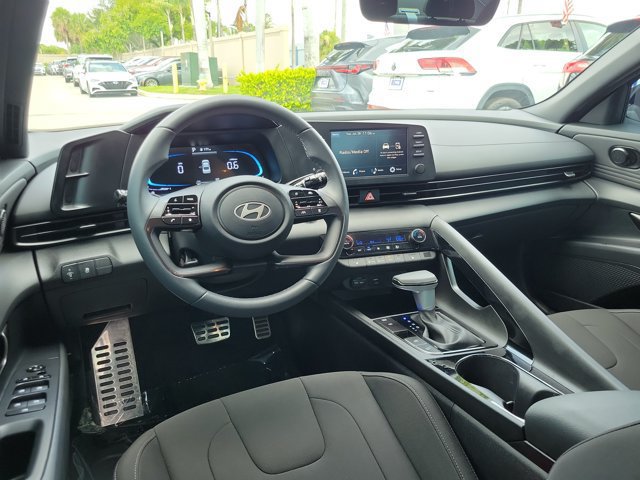 New 2026 Hyundai Elantra SEL Sport FWD image 10