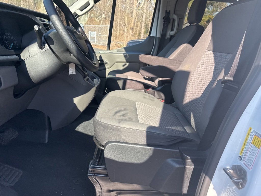 Used 2024 Ford Transit 350 XLT image 9
