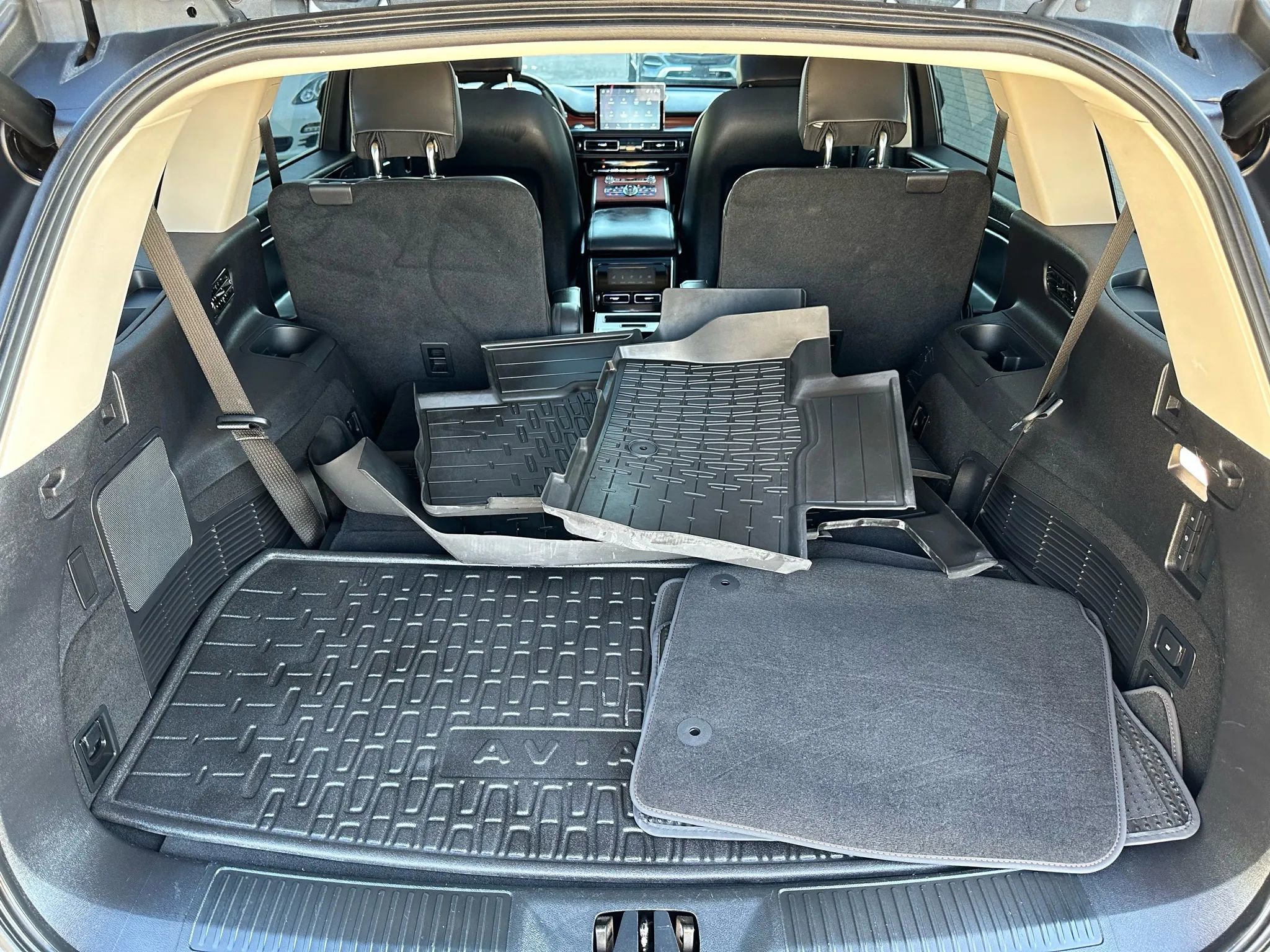 Used 2021 Lincoln Aviator Reserve w/ Equipment Group 208A image 20