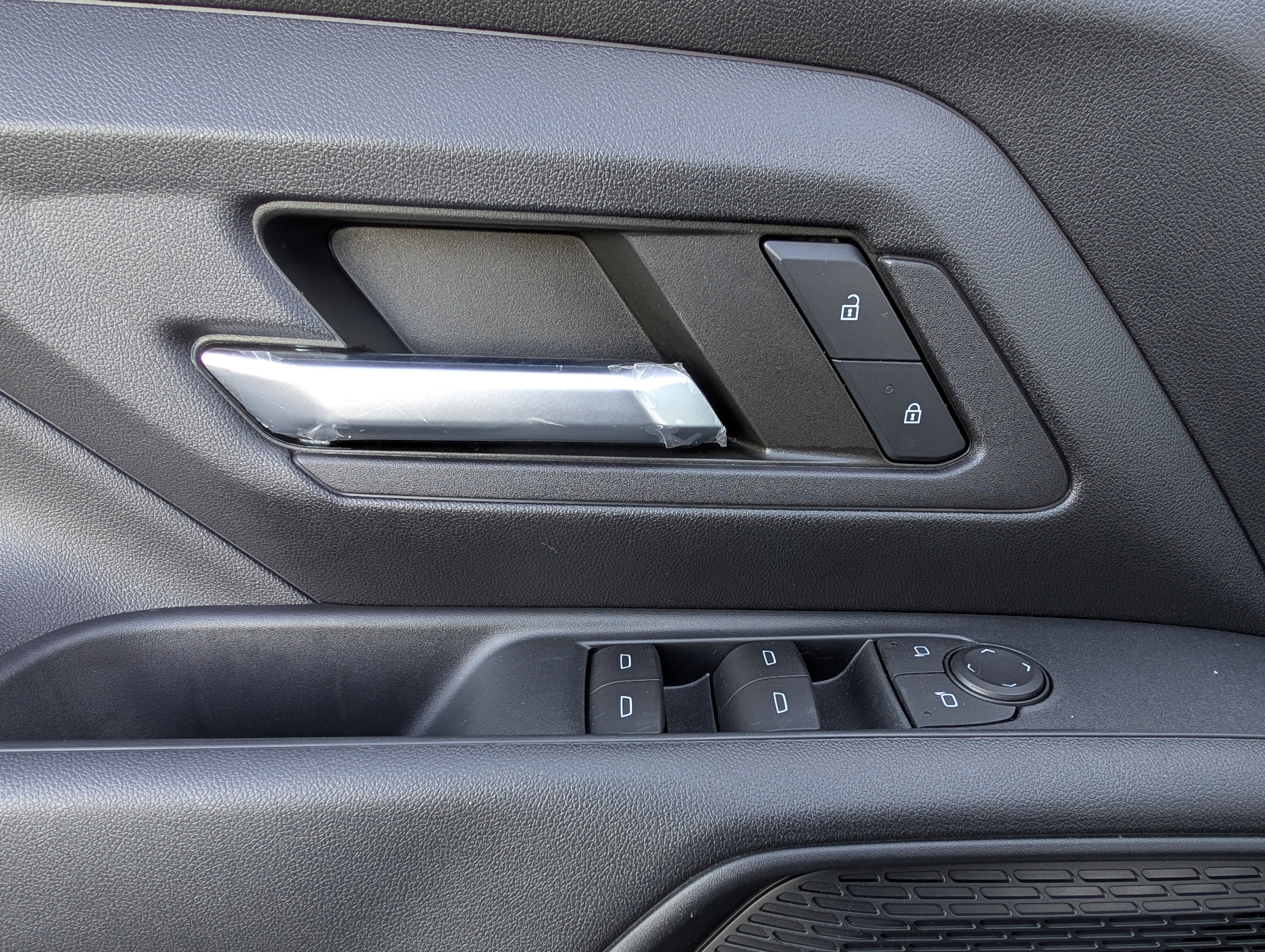 Used 2024 Chevrolet Silverado EV W/T image 15