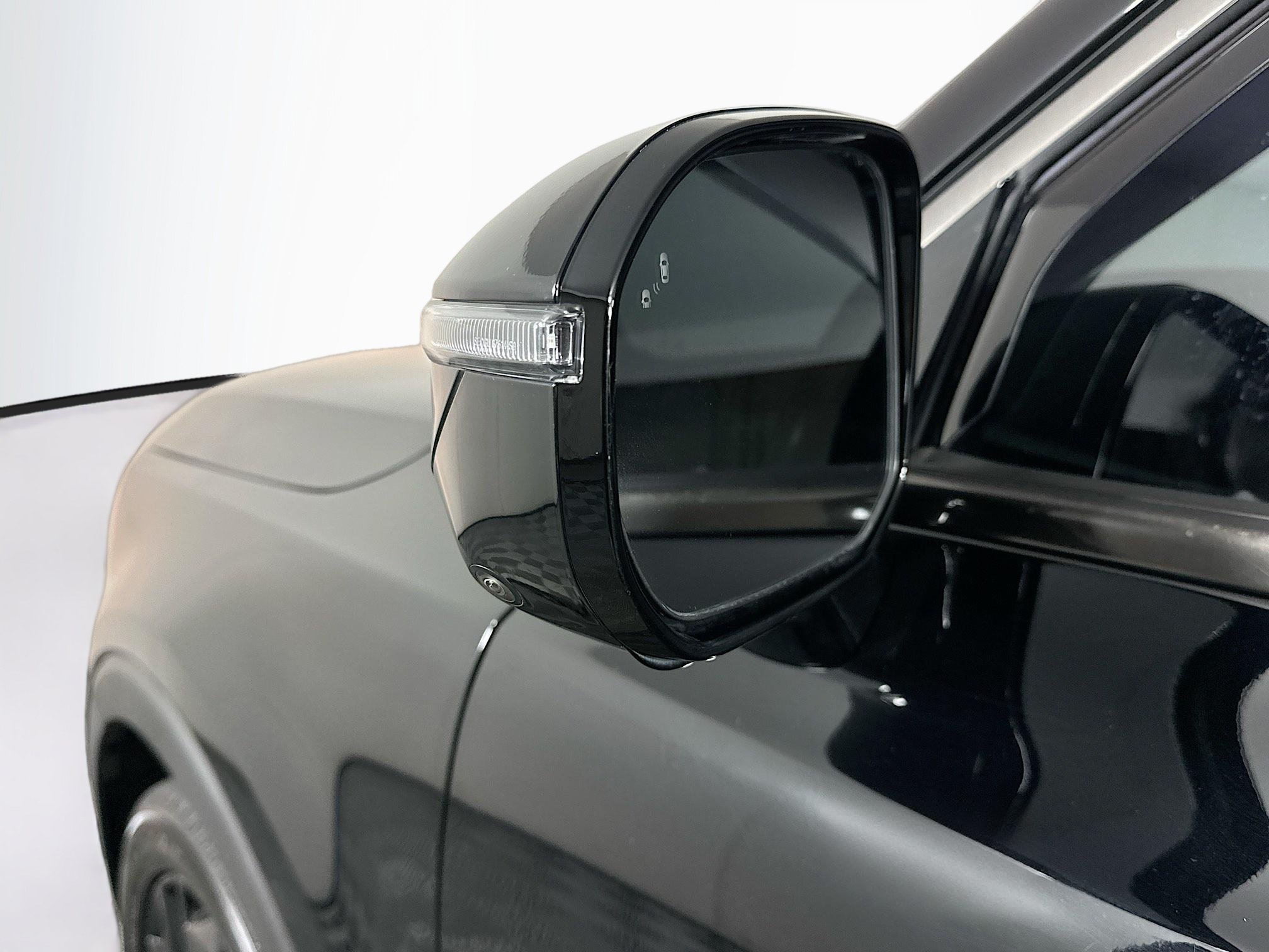 Used 2022 Kia Telluride SX w/ Nightfall Edition Package AWD/4WD image 16