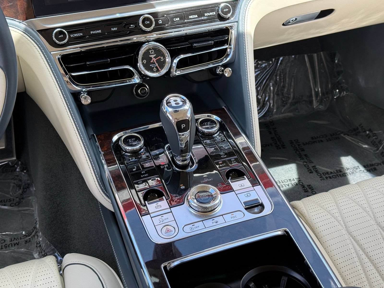 Used 2020 Bentley Flying Spur W12 AWD/4WD image 36