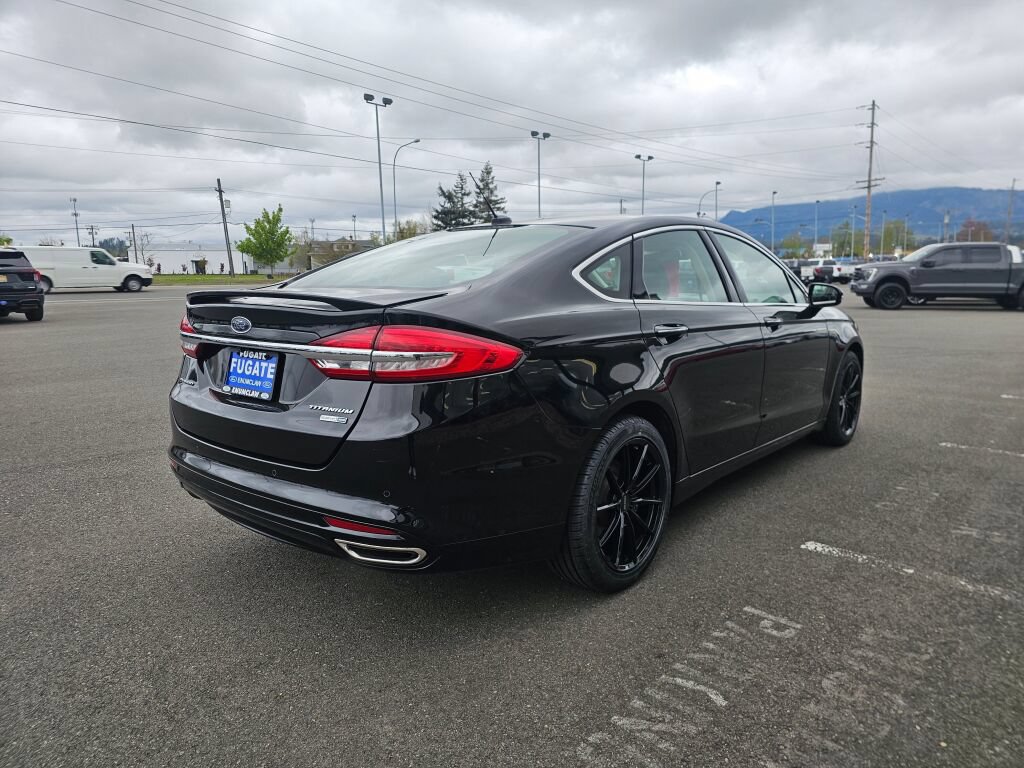 Used 2017 Ford Fusion Titanium AWD/4WD image 6