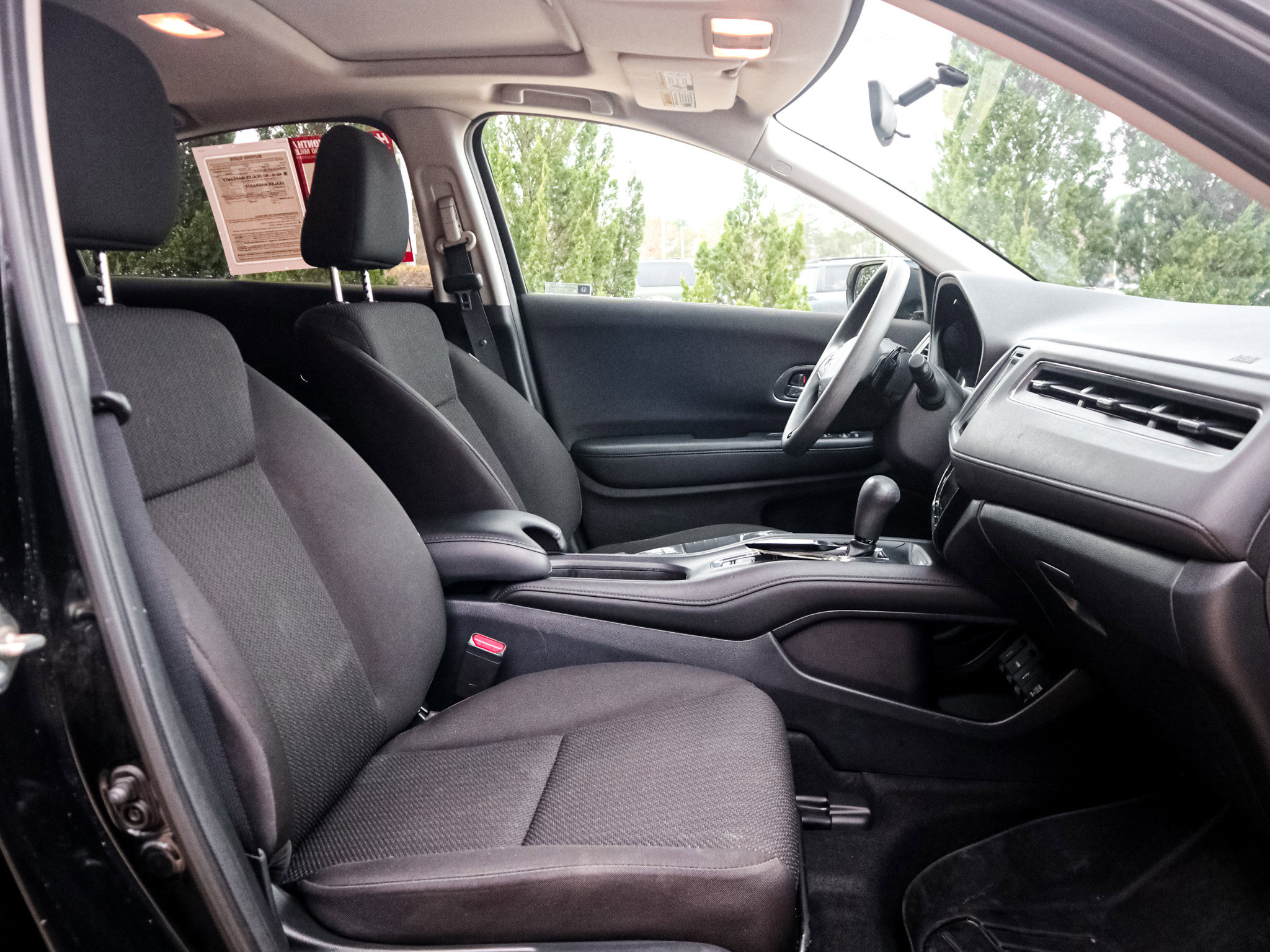 Used 2017 Honda HR-V EX image 32