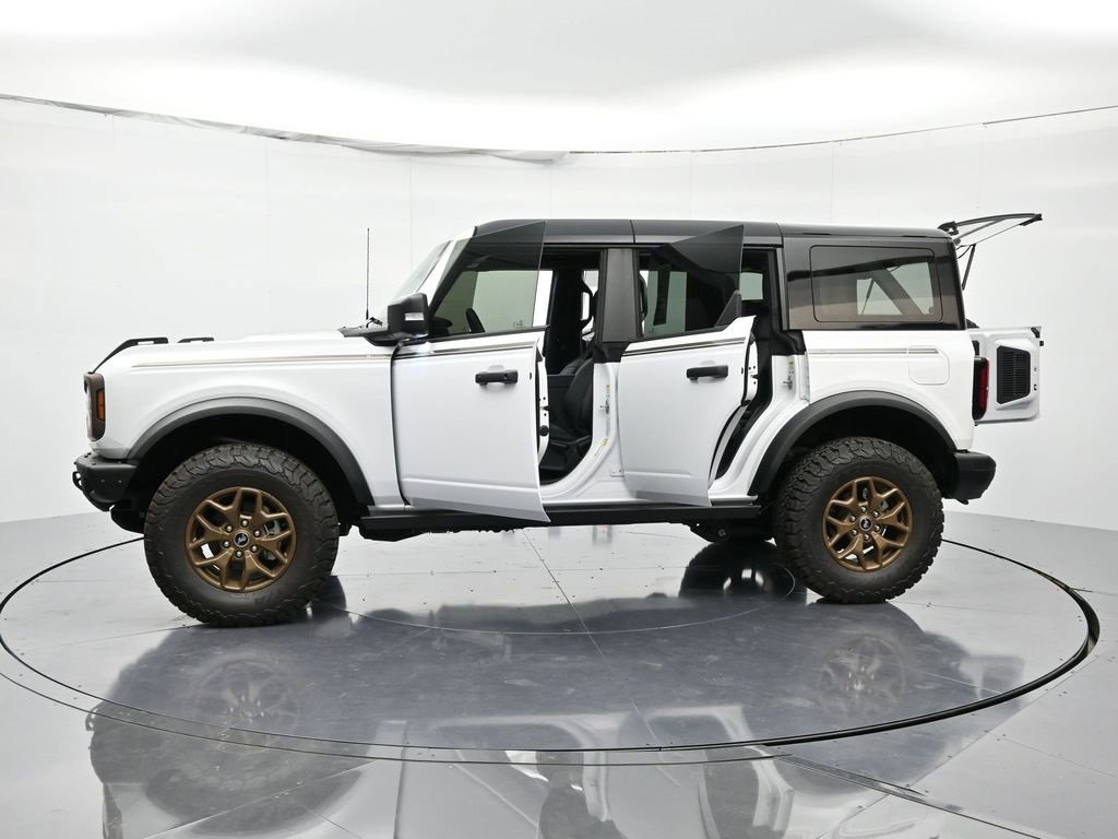New 2025 Ford Bronco Badlands image 48
