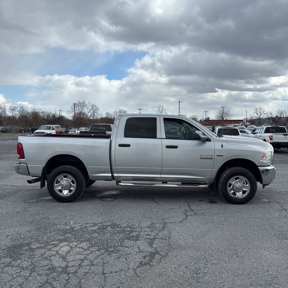 Used 2016 RAM 3500 Tradesman w/ Chrome Appearance Group image 3