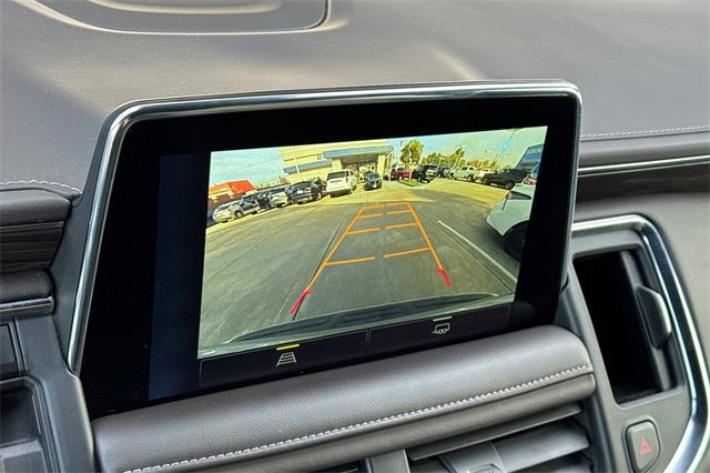 Used 2024 Chevrolet Suburban LT image 28