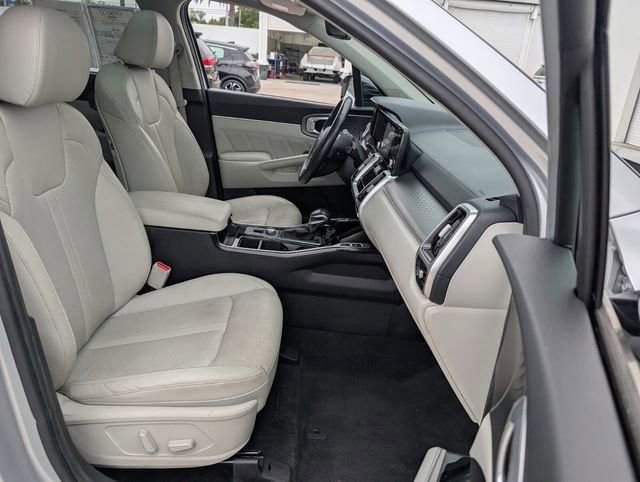 Used 2021 Kia Sorento SX image 16