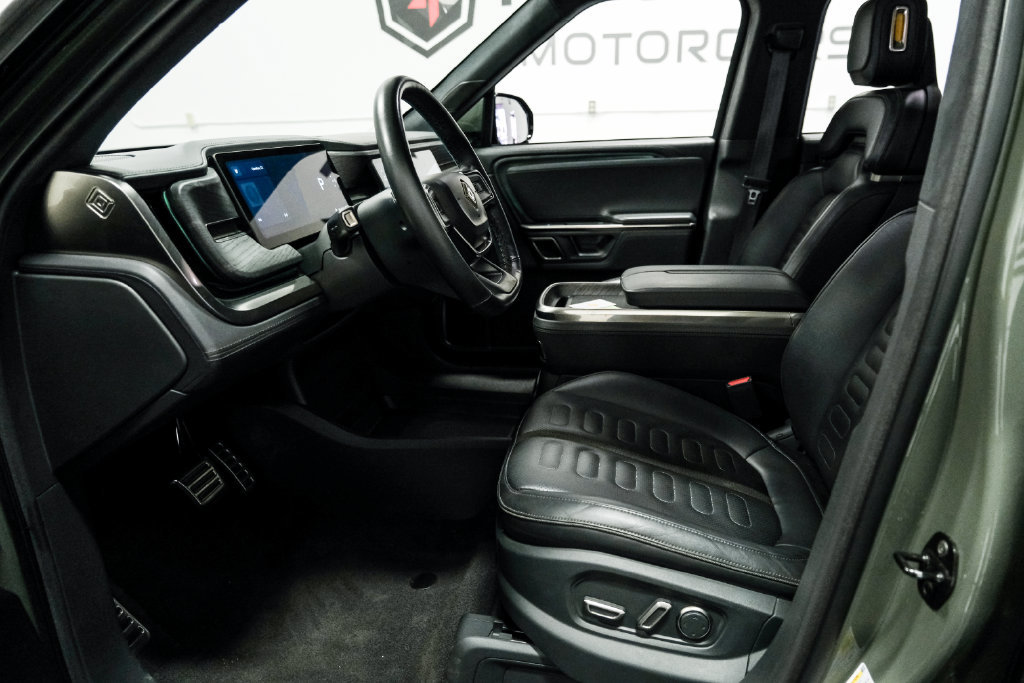 Used 2023 Rivian R1T Launch Edition AWD/4WD image 32