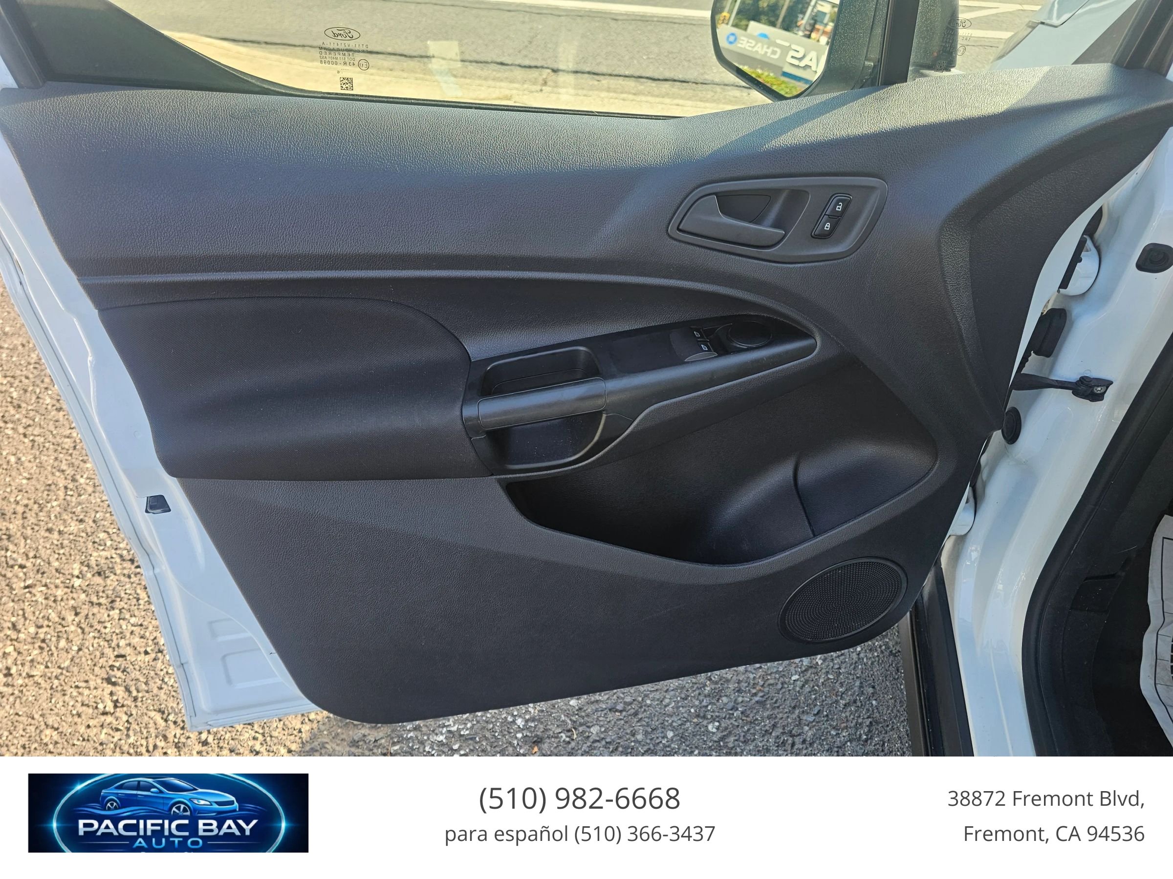 Used 2016 Ford Transit Connect XL FWD image 9
