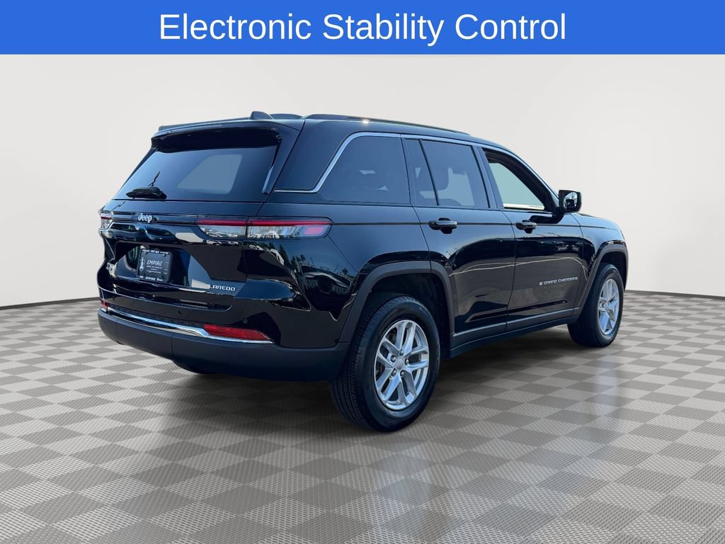 Used 2025 Jeep Grand Cherokee Laredo X w/ Luxury Tech Group I AWD/4WD image 8