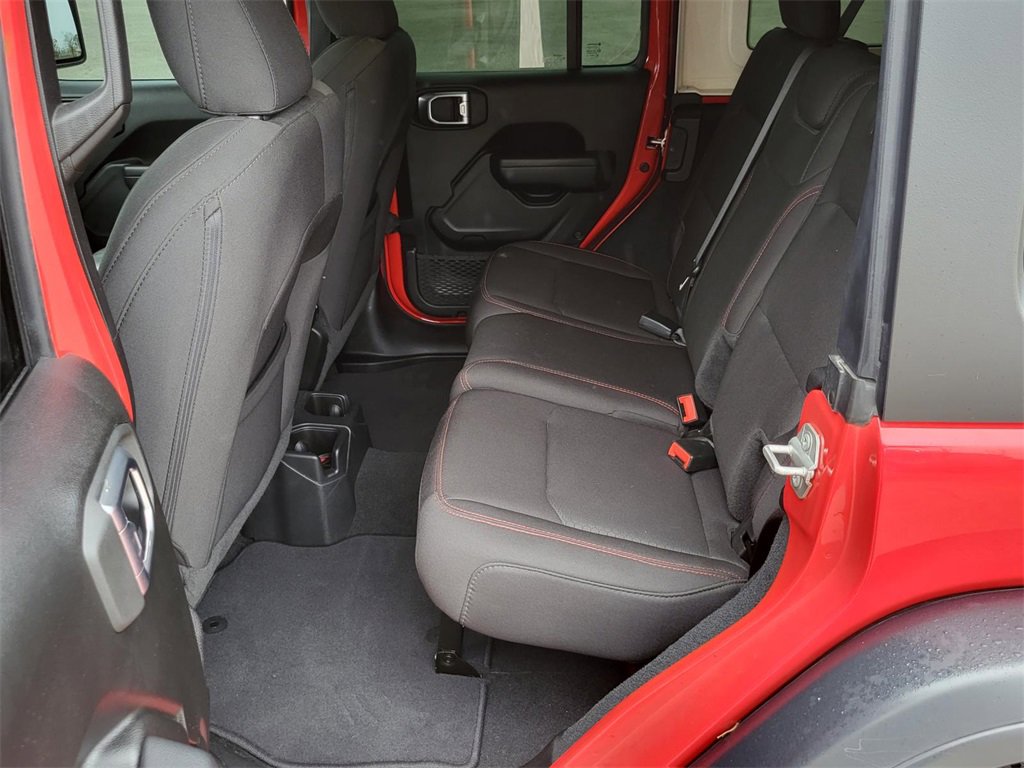 Used 2023 Jeep Wrangler Unlimited Rubicon w/ Cold Weather Group image 13