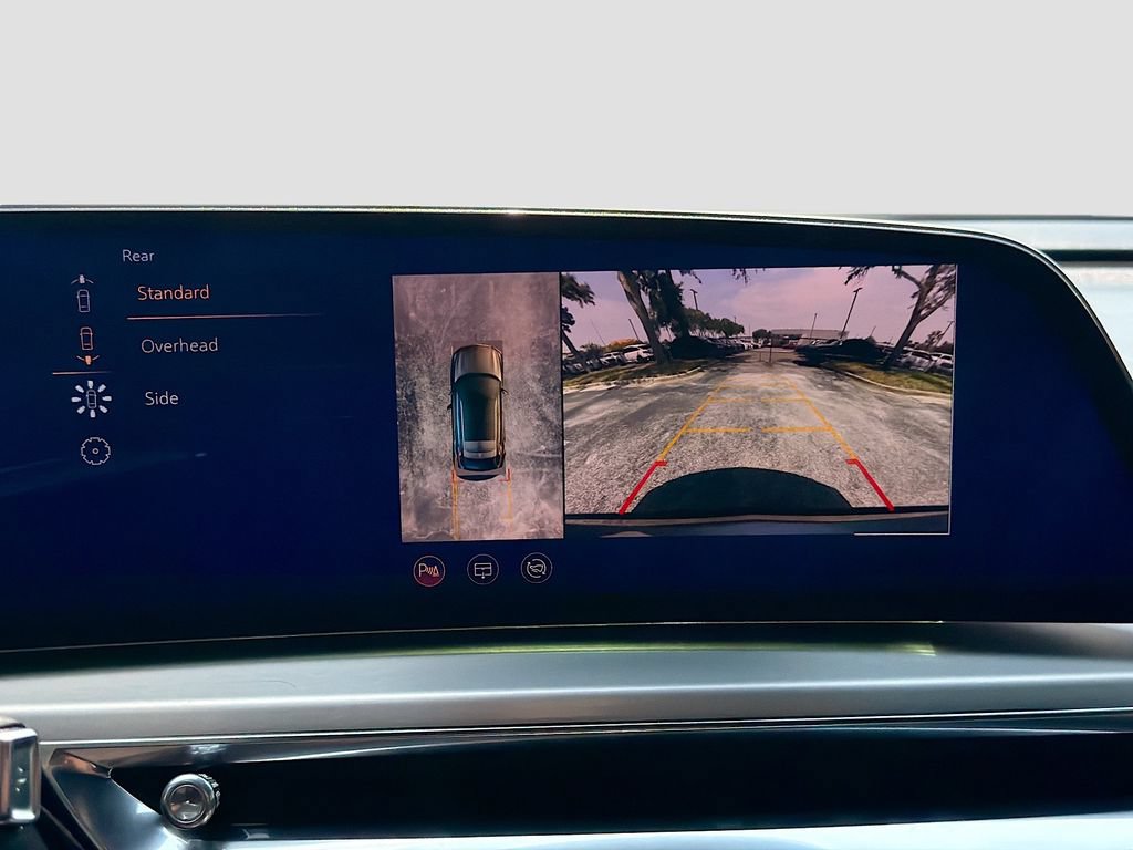 Used 2024 Cadillac Lyriq Sport RWD image 32
