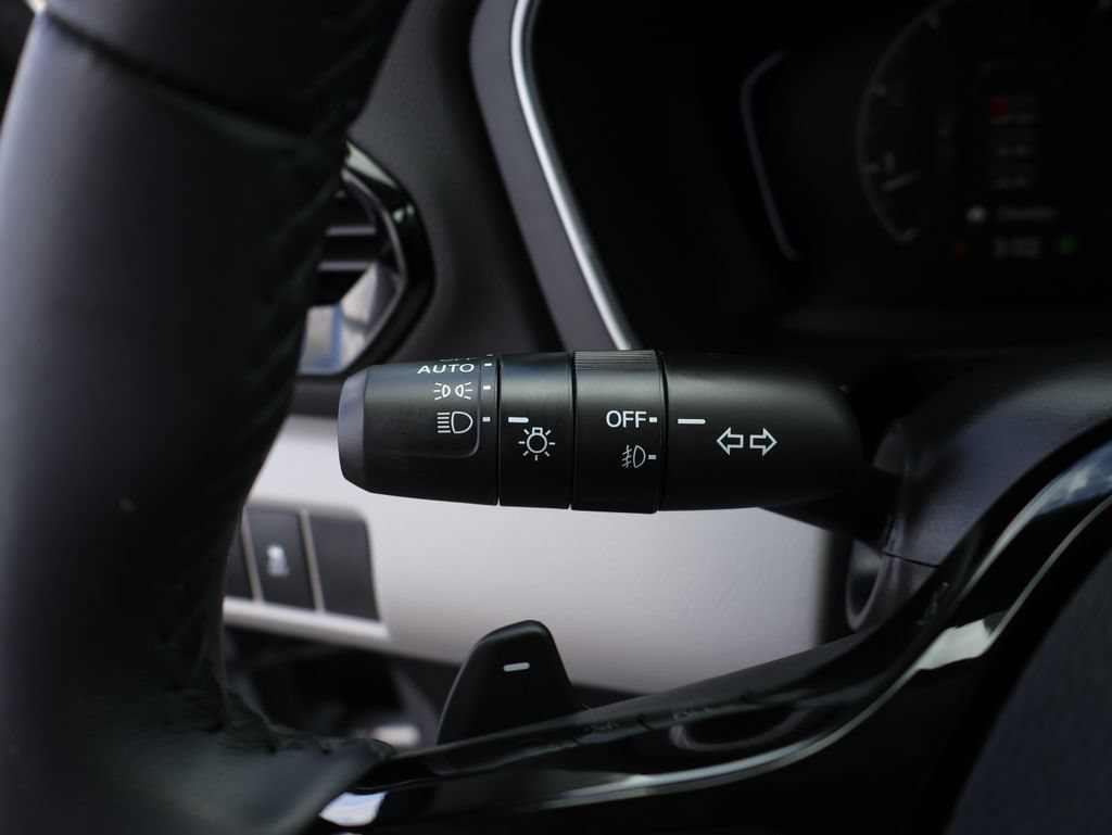Used 2025 Honda Pilot Touring image 35