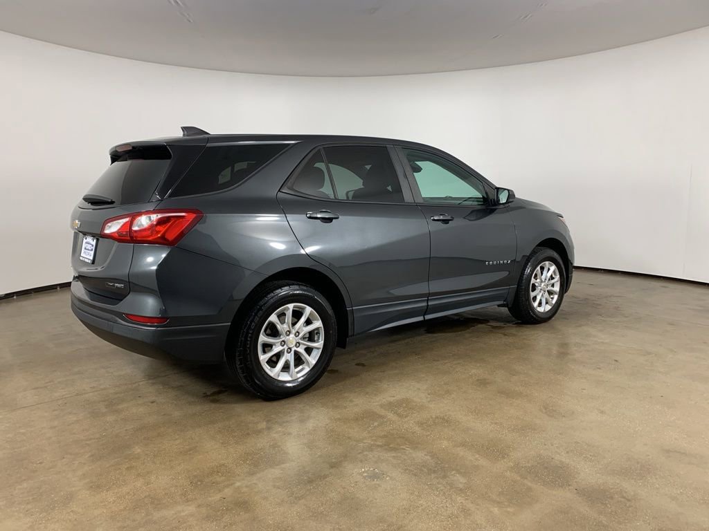 Used 2021 Chevrolet Equinox LS w/ LS Convenience Package AWD/4WD image 9
