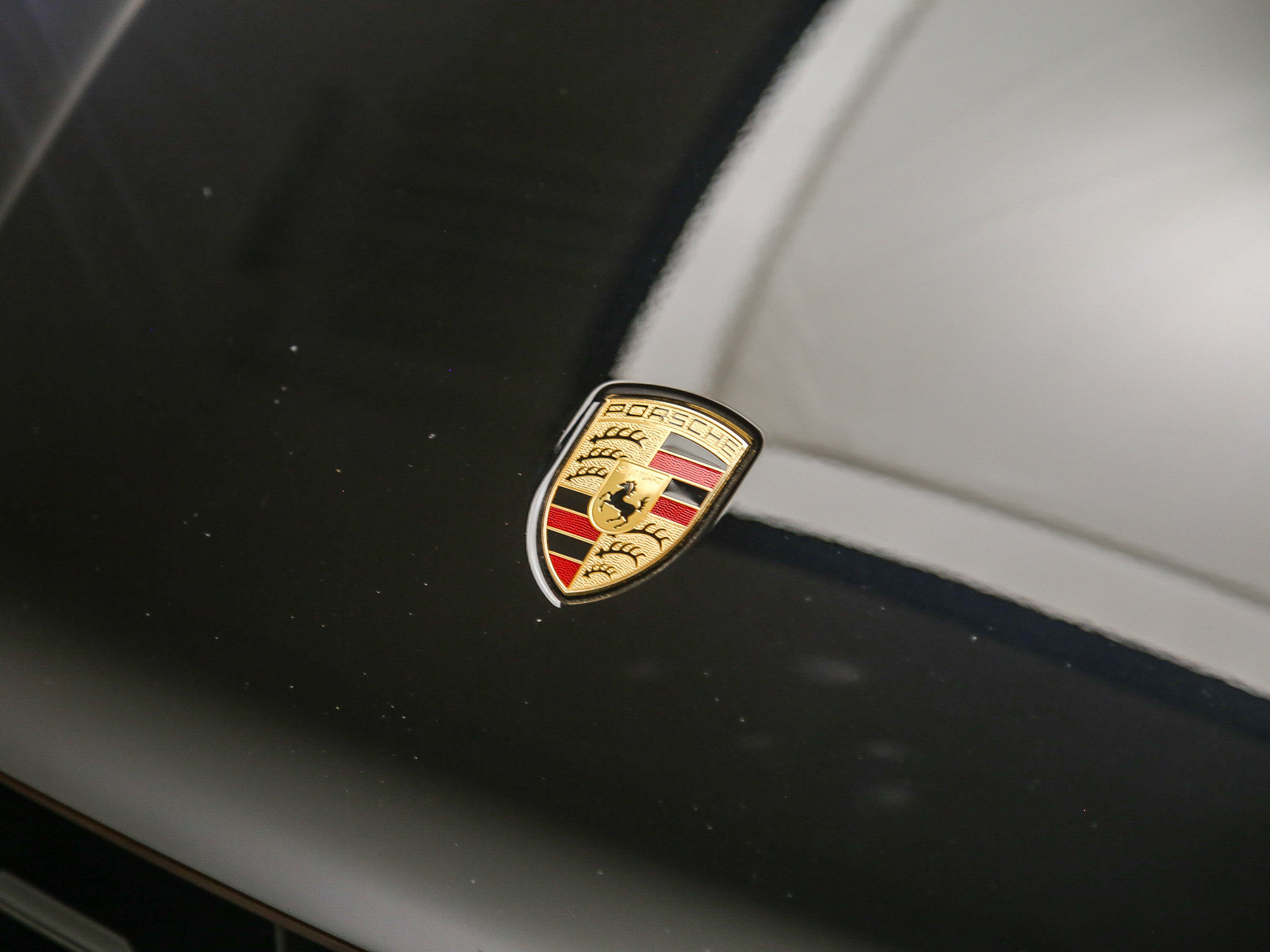Certified 2023 Porsche Macan AWD/4WD image 12